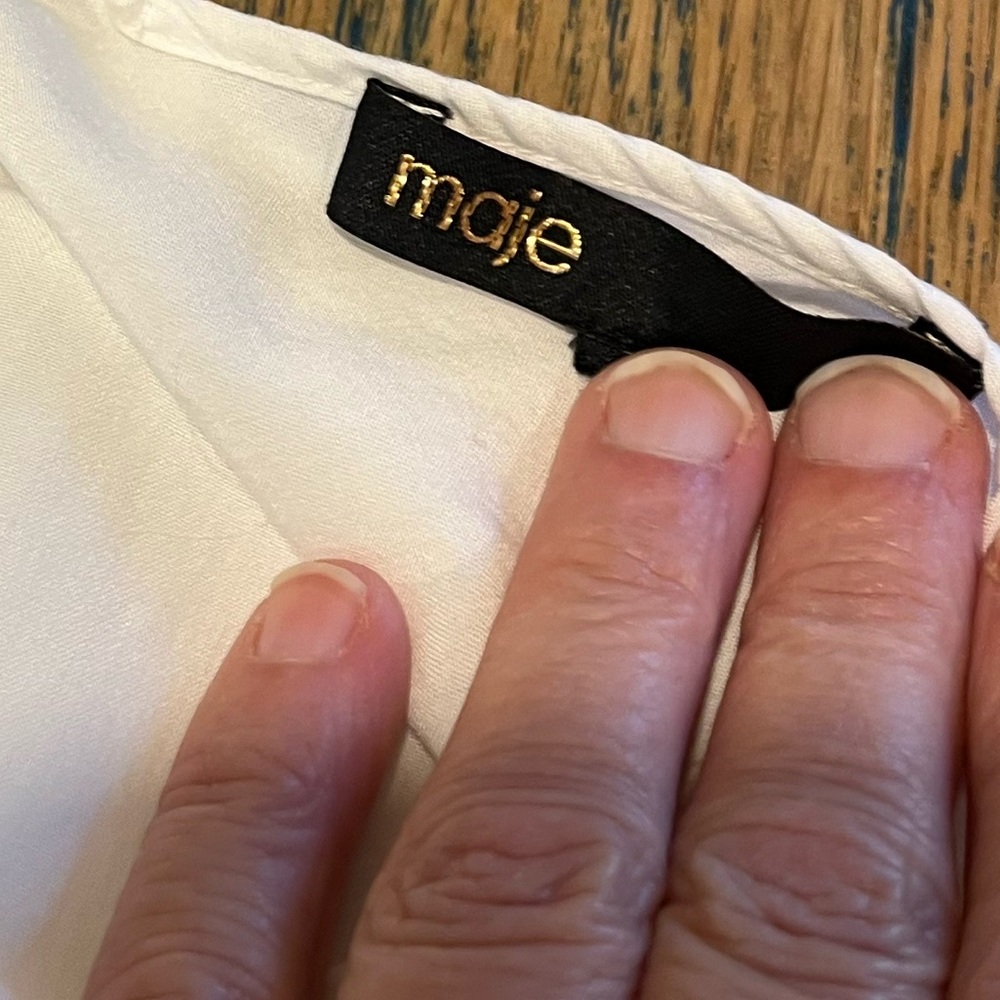 MAJE Paris – White V-Neck Camisole (Estimated Size 40 ) - Picture 2 of 11